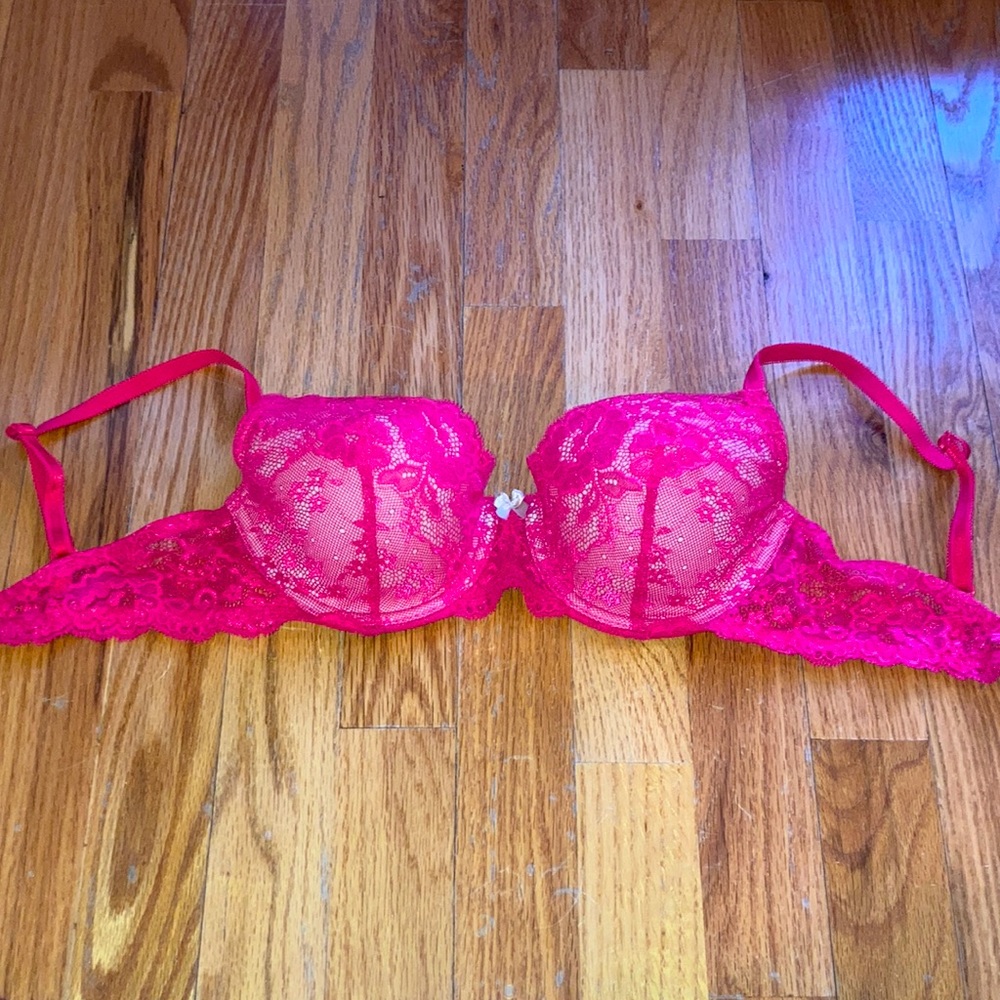 Victoria secret dream Angel lace red nude bra 32D lined Demi